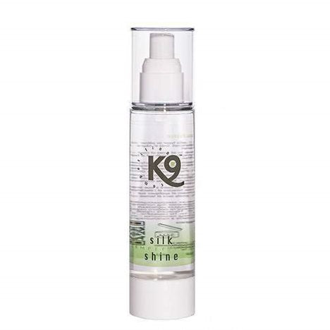 K9 Silk Shine 30 ml ger extrem glans i alla pälssorter.
Silkesdropp som ger omedelbar lyster, motverkar tovor och eliminerar statisk päls extremt dryg: ett par droppar räcker för att ge alla pälstyper en silkeslen finish och djup glans.